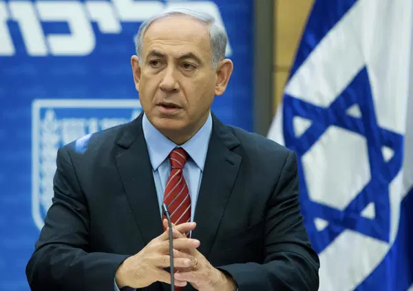 &Egrave; GUERRA! Perch&eacute; Israele bombarda l&rsquo;Iran? Ecco cos&rsquo;&egrave; l&rsquo;operazione &ldquo;Leone Nascente&rdquo; e qual &egrave; l&rsquo;obiettivo. Netanyahu: &ldquo;Teheran pu&ograve; produrre un&rsquo;arma nucleare in breve tempo. No a secondo Olocausto ebraico&rdquo;. E ora gli Stati Uniti (Trump) dovranno intervenire?