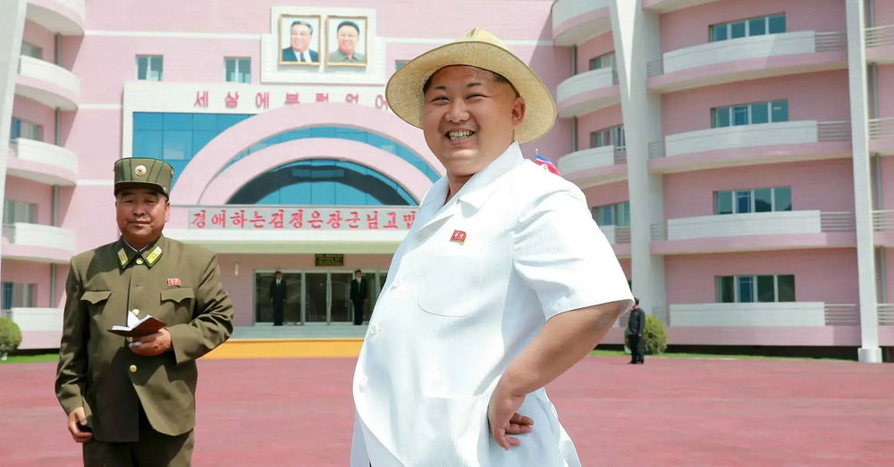 Siamo stati al mare in Corea del Nord, ma com&#039;&egrave;? Tra bungalow e barbecue, vi raccontiamo una giornata da turisti in spiaggia nel paese di Kim Jong Un