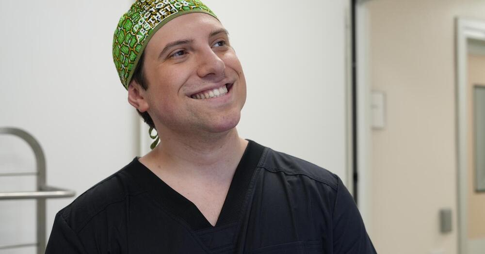 Sapete quali sono gli errori medici commessi da Antonio Franco, il chirurgo influencer accusato di lesioni e truffa? Tra aghi usati, farmaci scaduti e interventi copiati da YouTube, ecco tutte le malefatte di Dr. Aestethic in sala operatoria&hellip;