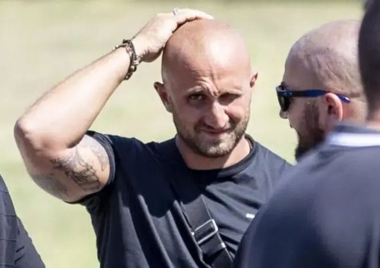 Caso ultras, parla per la prima volta l&rsquo;avvocato di Lucci. Ecco cosa ha detto nel video: &ldquo;Luca stigmatizzava la violenza in curva&rdquo;. E i Banditi della Sud del Milan attaccano Giletti e Corona: &ldquo;Processo mediatico da quattro cialtroni&rdquo;. Ma come sono messi?
