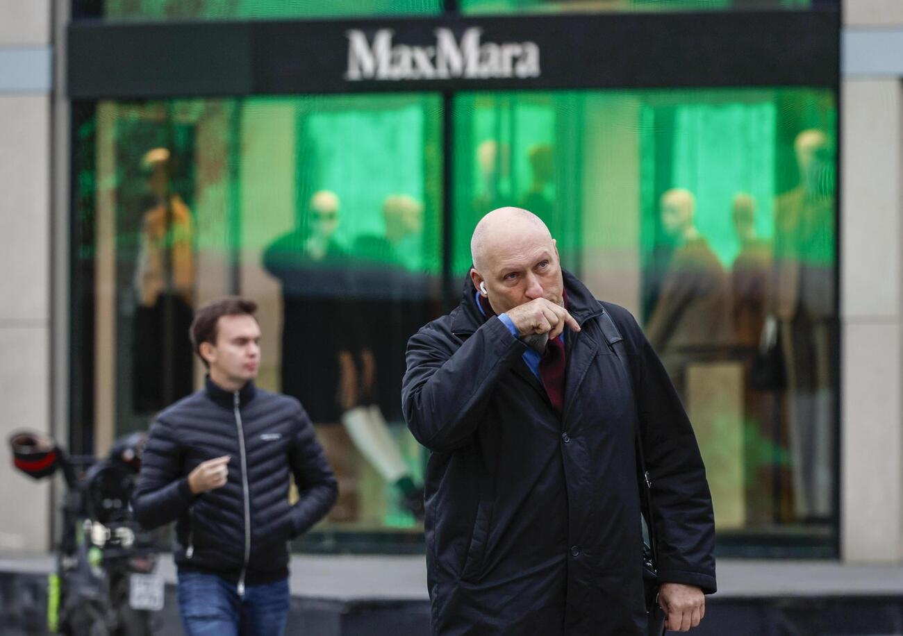 MAD MAX MARA? &ldquo;Ci chiamano mucche da mungere&rdquo;: dietro il lusso di Max Mara ci sono oppressione, degrado e insulti alle lavoratrici