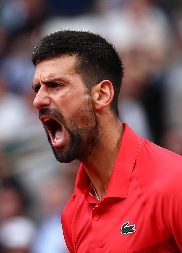 Djokovic, la fame di arrivare e il padre in mano agli usurai. Intanto c&rsquo;&egrave; chi oggi lo accusa: &ldquo;Ha perso la rabbia e...&rdquo;