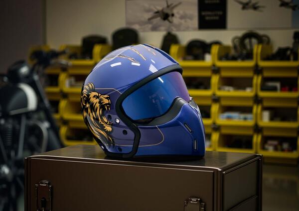 CHE CASCO! Ma avete visto la nuova collaborazione tra Airoh e l&rsquo;Aeronautica Militare? Ecco tutto sulla nuova collezione presentata al Pitti Uomo (Firenze) [FOTO]