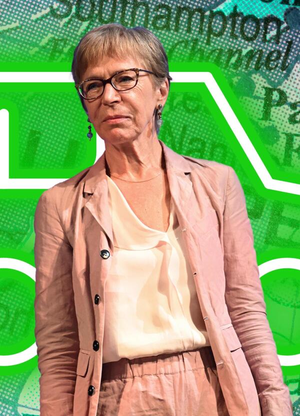 L&rsquo;attacco de La Verit&agrave;: sull&rsquo;auto elettrica Gabanelli ha ragione o usa i dati &ldquo;viziati&rdquo; dei consulenti green?