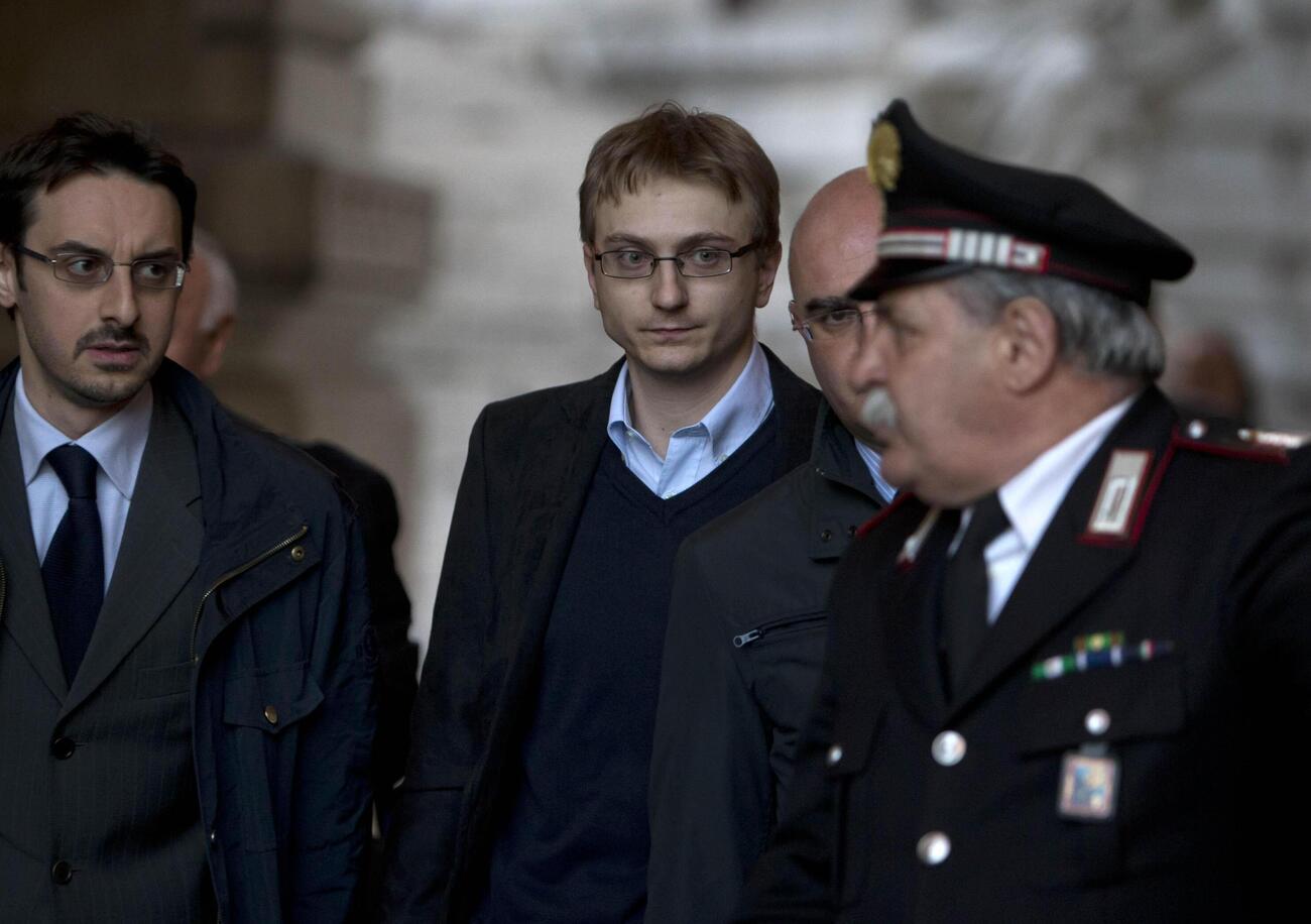 Omicidio Poggi, STASI HA UCCISO CHIARA SOLO PERCH&Eacute; AVEVA SCOPERTO dei video por*o sul suo pc? Il movente manca, l&rsquo;arma del delitto anche, sul serio Alberto &egrave; colpevole?