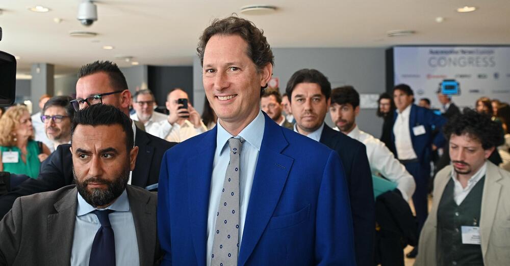 La prima Ferrari elettrica non c&#039;&egrave; ancora, ma la seconda &egrave; gi&agrave; un flop? Altro che rivoluzione Elkann... E intanto Stellantis sul green..