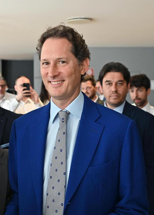 La prima Ferrari elettrica non c&#039;&egrave; ancora, ma la seconda &egrave; gi&agrave; un flop? Altro che rivoluzione Elkann...