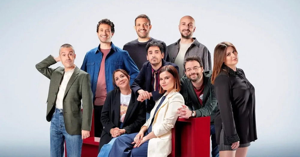 Aldo Grasso stronca &ldquo;Io sono la fine del mondo&rdquo; di Angelo Duro: &ldquo;Noioso e prevedibile&rdquo;. L&#039;alternativa? &ldquo;In &amp; Out - Niente di serio&rdquo; (Tv8 e Sky): &ldquo;Un programma comico che finalmente fa ridere&rdquo;.  E su Michela Giraud e Saverio Raimondo&hellip;