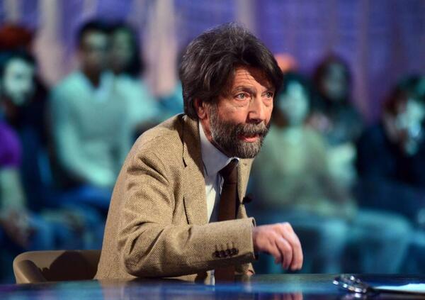 Perch&eacute; i filosofi parlano di tutto, ma si tengono lontano dal &quot;fango della realt&agrave;&quot;? Cacciari, Galimberti, Ferraris, Braidotti, Fusaro, andate in tv a cercare &quot;l&#039;uomo nella sua verit&agrave;&quot; o nuovi follower?