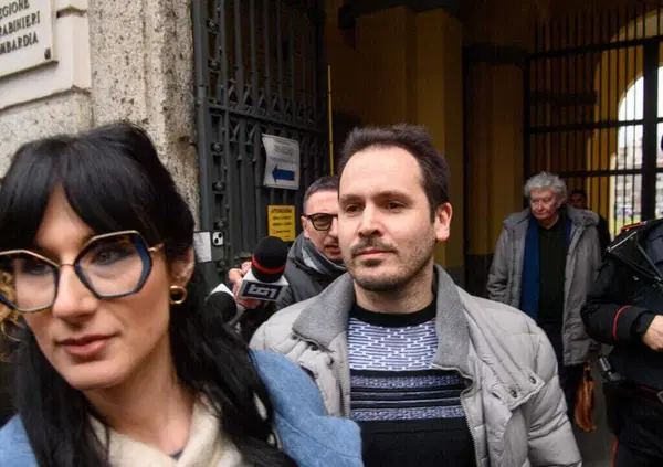 Omicidio Poggi, SEMPIO E CHIARA AVEVANO UNA RELAZIONE? Nessun segno di stupro sul corpo, ma se Andrea l&rsquo;avesse uccisa dopo un rifiuto? Ecco cosa c&rsquo;entrano i video intimi con Stasi che potrebbe aver visto mentre giocava con il suo pc&hellip;