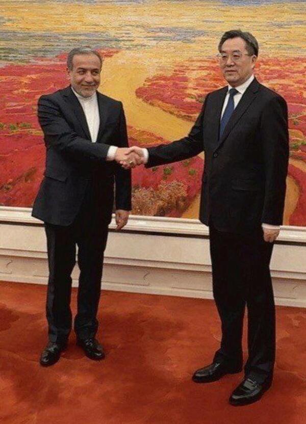 Ma davvero la Cina ha mandato aerei in Iran dopo l&rsquo;attacco di Israele? E cosa trasportavano? 