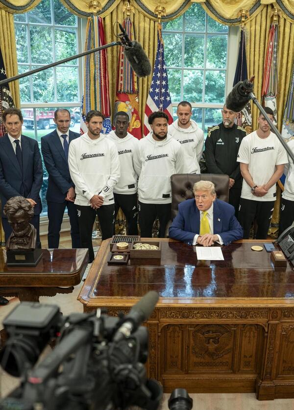 SBIANCO NERO. Se la Juventus era un &ldquo;gioiello di famiglia&rdquo;, Elkann l&rsquo;ha svenduto al &ldquo;Compro Oro&rdquo; Usa?