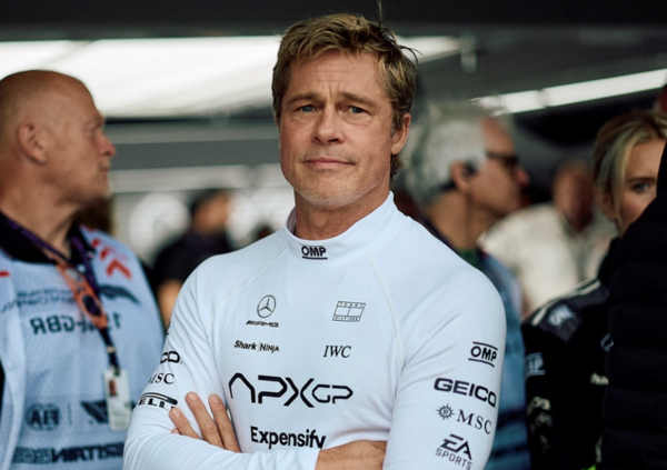 [VIDEO] Da Austin a Maranello, l&rsquo;avete visto il cinema della F1? Brad Pitt su una McLaren, mentre Lewis Hamilton e Charles Leclerc&hellip;
