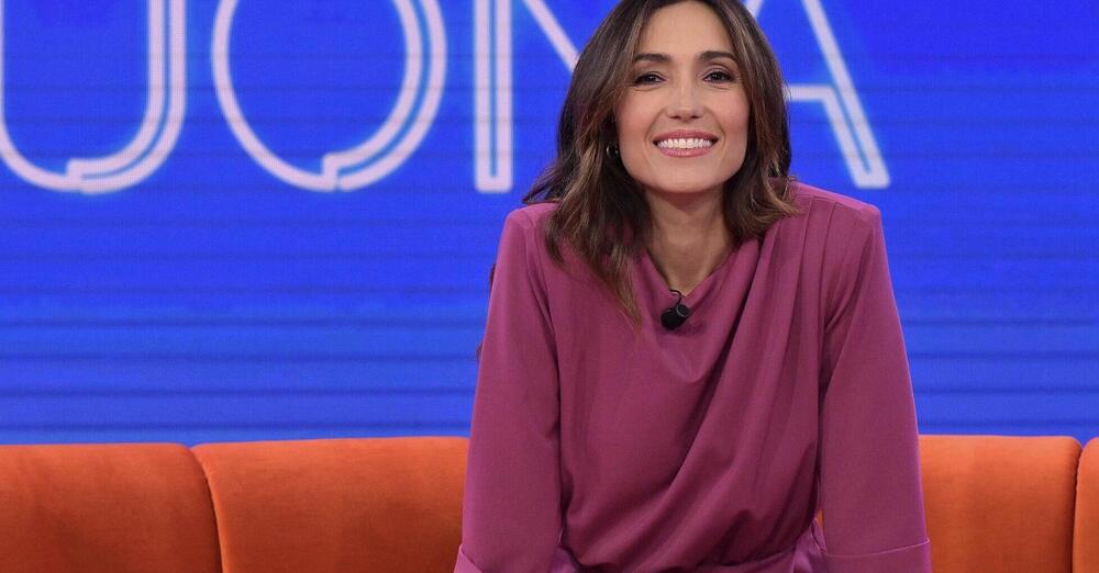 Aldo Grasso demolisce Caterina Balivo (La Volta Buona), Dino Giarrusso (Isola dei Famosi) e la tv regredita: &ldquo;Si pu&ograve; essere cos&igrave; sgarbati e insistenti?&rdquo;. E sull&#039;ex Iene:  &ldquo;Arroganza e insipienza. Serve qualcosa prendersela col ridicolo?&rdquo;