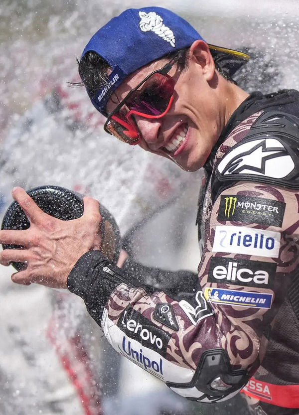 Le 93 di Marc Marquez al Mugello come una coltellata al Mondiale: &quot;I fischi? Li ha subiti anche Alex, ma lui di sbagliato ha solo il cognome&quot;