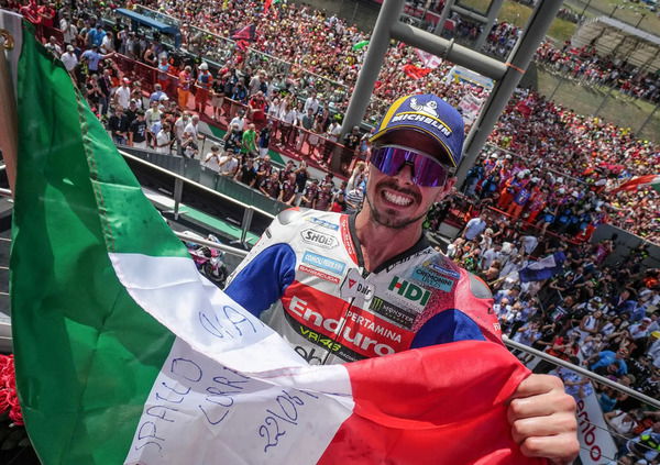 Fabio Di Giannantonio sul podio del Mugello anestetizza i Marquez: &quot;Alex, n&#039;artro giro e te rompevo il ca**o&quot;. Marc, sto arrivando&quot;