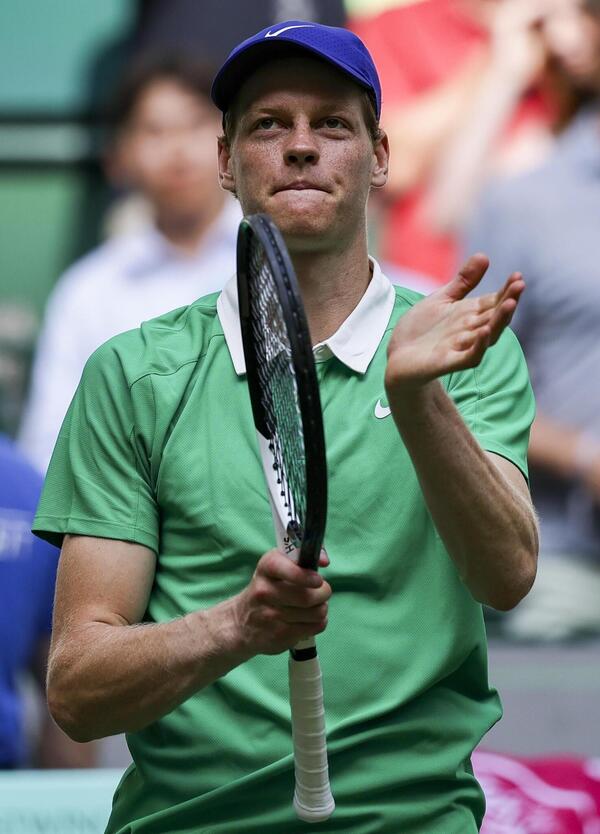 L&rsquo;ERBA DEL VICINO. Occhio, Sinner, Alcaraz &egrave; l&igrave;. E a Wimbledon Medvedev gli augura di beccarsi Bublik
