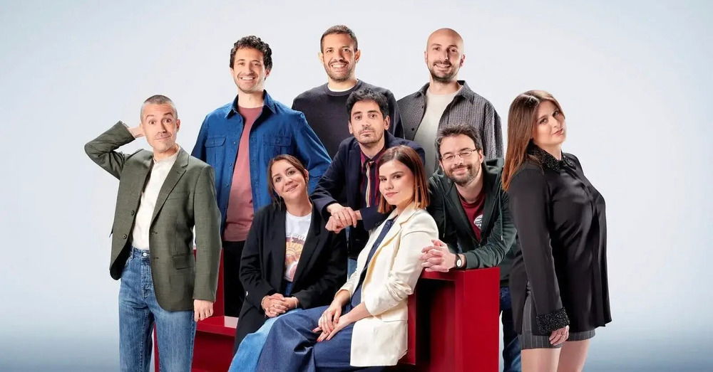 Abbiamo visto la seconda puntata di &ldquo;In&amp;Out - Niente di serio&rdquo; (Tv8), ma com&rsquo;&egrave;? Un programma comico che sfugge ai luoghi comuni della tv. Pu&ograve; davvero diventare un nuovo cult di riferimento per la comicit&agrave; italiana?