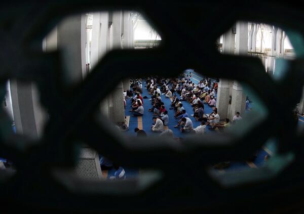 Ma sapete cos&#039;&egrave; l&#039;Islamismo silenzioso? In altri paesi &egrave; gi&agrave; un&#039;emergenza. E in Italia? Non sar&agrave; che l&#039;Europa muore di tolleranza per paura di sembrare razzista?