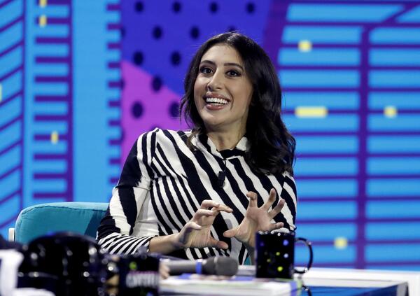 BOOMERANG SOCIAL PER CECILIA SALA? Puglisi le rinfaccia saluti romani e nazismo, ma lei&hellip;