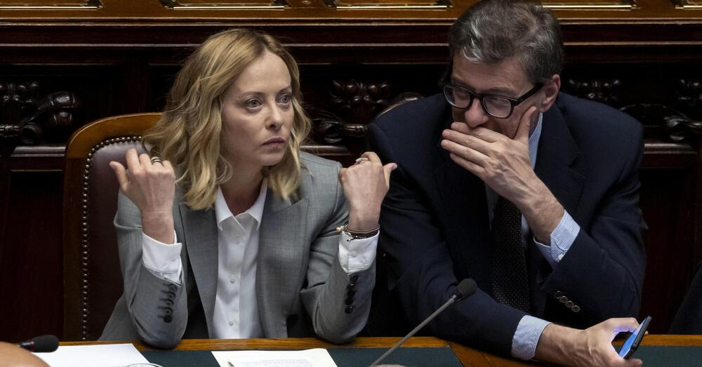 RISIKO DI GOVERNO? Giorgetti applaude alla scalata di Mps su Mediobanca dopo l&rsquo;ok della Bce e nonostante le inchieste su Siena. Nagel tenta la difesa di Piazzetta Cuccia, e i mercati&hellip;