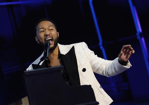 Che caz*o succede con i biglietti del concerto di John Legend a Napoli? Il live era in programma (poi annullato) e il cantante smentisce: &quot;Non voglio che i fan vengano ingannati&quot;. E quelli venduti su Ticketone e Vivaticket?