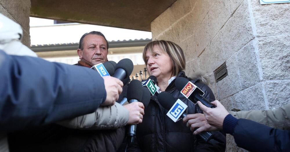 Omicidio Poggi, i genitori di Chiara CONTRO Alberto Stasi: &ldquo;Non ci hai mai detto di essere l&rsquo;assassino, veniva al cimitero con noi. Meglio che non nomini nostra figlia. Marco? Lo accusano di aver ucciso la sorella&rdquo;. E sulle presunte foto fake in Trentino&hellip;