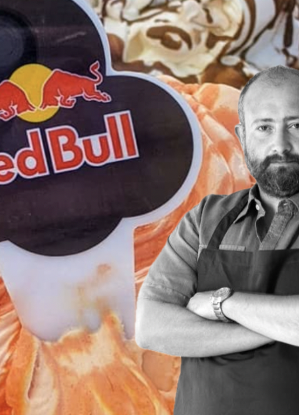 &ldquo;Gelato alla Red Bull? L&rsquo;icona del trash&rdquo;. Guido Mori demolisce la gelateria Da Manu&amp;Gigi per i gusti social (kebab o hamburger). Il gelataio gli risponde, ma l&rsquo;esperto non molla: &ldquo;Prodotti destinati alla spazzatura&rdquo;
