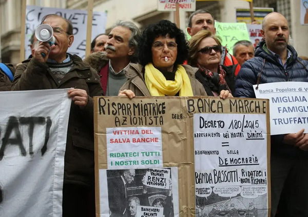 Com&#039;&egrave; possibile che Banca Marche sia fallita ma non ci siano colpevoli? In appello in tribunale annullate tutte le condanne. E i soldi dei risparmiatori? 
