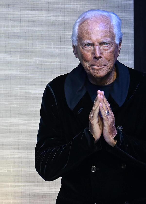 LA MODA SCRICCHIOLA: anche Armani rallenta nei ricavi, ma perch&eacute;? Ecco cosa succede a G.A. Operations, tra produzione e negozi