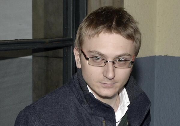 Omicidio Poggi, MA COSA C&rsquo;ENTRA LA MORTE DI CHIARA CON QUELLA DI Roberta Ragusa? Testimoni scomodi come per il fratello Marco? Era davvero in hotel in Trentino con i genitori la mattina del delitto o era tornato a Garlasco?