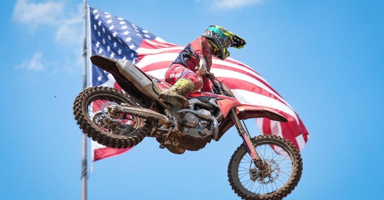 SOGNO O SON DESMO? Tony Cairoli e Pecco Bagnaia fanno &ldquo;ARROSSIRE&rdquo; il RedBud in America e il Ranch di Valentino Rossi a Tavullia