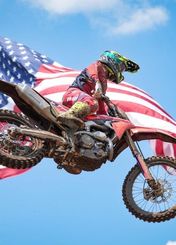 SOGNO O SON DESMO? Tony Cairoli e Pecco Bagnaia fanno &ldquo;ARROSSIRE&rdquo; il RedBud in America e il Ranch di Valentino Rossi a Tavullia