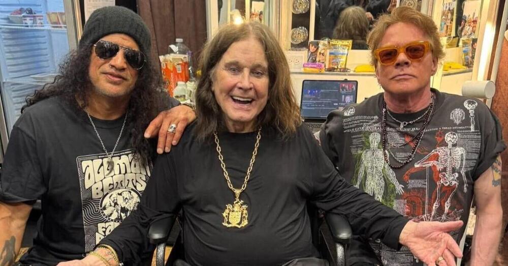 Ma quanto ci ha fatto emozionare l&rsquo;addio alla musica di Ozzy Osbourne con i Black Sabbath? Pi&ugrave; che metal, guardate l&rsquo;esibizione da brividi che &egrave; arte pura - [VIDEO]