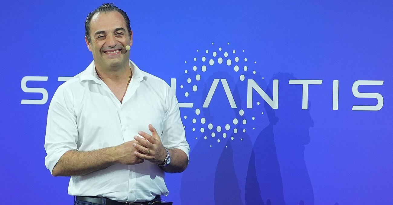 Stellantis in crisi: meno 27% di produzione. L&#039;auto italiana &egrave; SULL&#039;ORLO DEL BARATRO? 