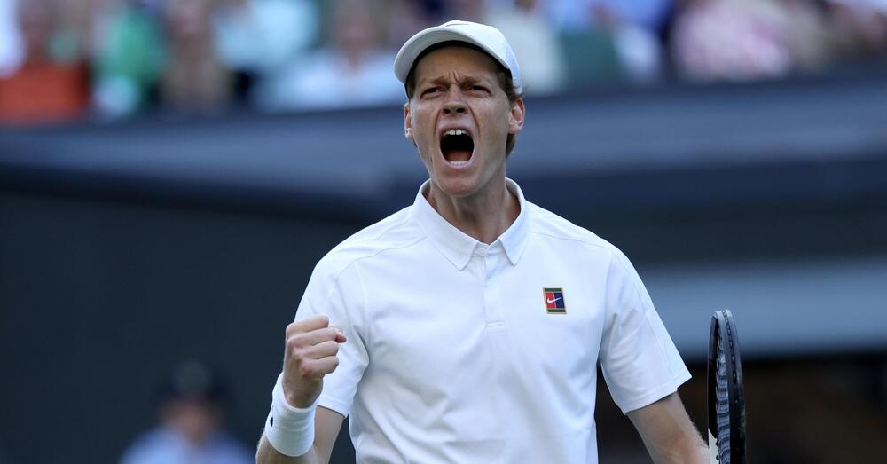 SANTOPADRE TOTALE A MOW: &ldquo;La finale di Wimbledon? Punto su Alcaraz ma tifo Jannik&rdquo;. Poi sul CODICE SINNER e la cacciata di Panichi e Badio con l&rsquo;infortunio al braccio: &ldquo;Sapeva che sarebbe potuto accadere&rdquo;. E su Djokovic che &ldquo;non muore mai&rdquo; e Sonego...