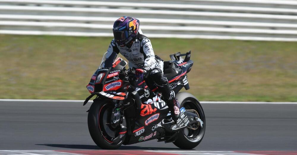 Vedi Jorge Mart&iacute;n a Misano con l&rsquo;Aprilia MotoGP e pensi: ma non &egrave; che per evitare il divorzio bastava farlo godere per mezza giornata? 