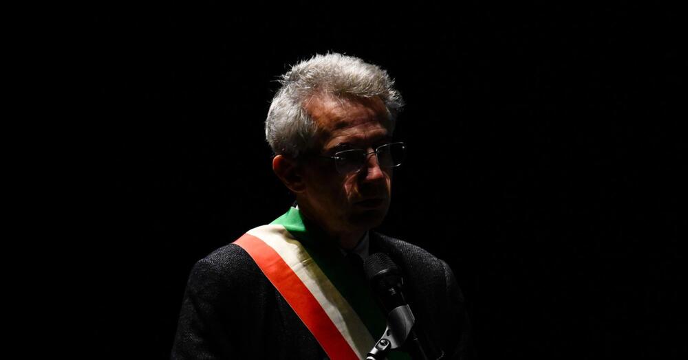 ESCLUSIVO INCHIESTA SAN CARLO DI NAPOLI: ma davvero Spedaliere e Manfredi vogliono sapere le domande prima di andare in commissione trasparenza? Ecco il botta e risposta tra la Presidente Savastano, il Sindaco e la Direttrice Generale