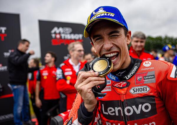 Senza fondo! Al Sachsenring un altro giorno in cui Marc Marquez mente per farsi amare: diceva di firmare per il 2&deg; posto, ha vinto &quot;perch&eacute; &egrave; il compleanno di Dall&#039;Igna&quot;