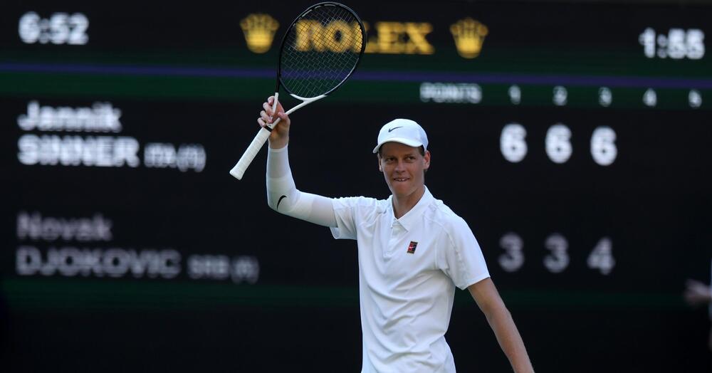 WIMBLEDON, FINALE CON L&rsquo;ACCUSA: il Telegraph attacca Sinner (e Swiatek): &ldquo;Doping? Orribile immagine per il torneo&rdquo;. Altro che Alcaraz, Jannik deve prima difendersi dagli haters per il caso Clostebol