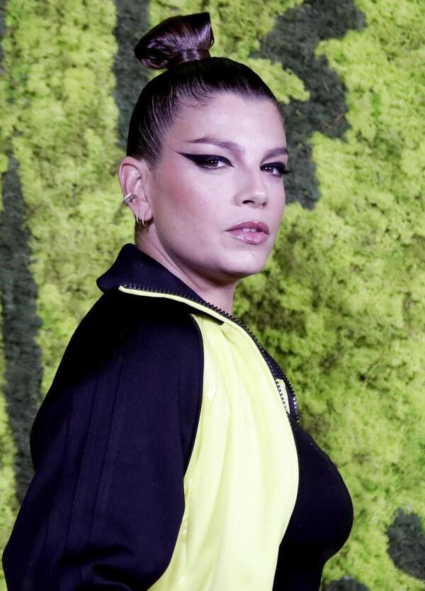 Emma Marrone numero uno, le magliette di Fuckyourclique, le ipotesi su Sanremo 2026, Vladimir Luxuria in Croazia e il nuovo prodotto di Belen&hellip; A tutto gossip con Roberto Alessi