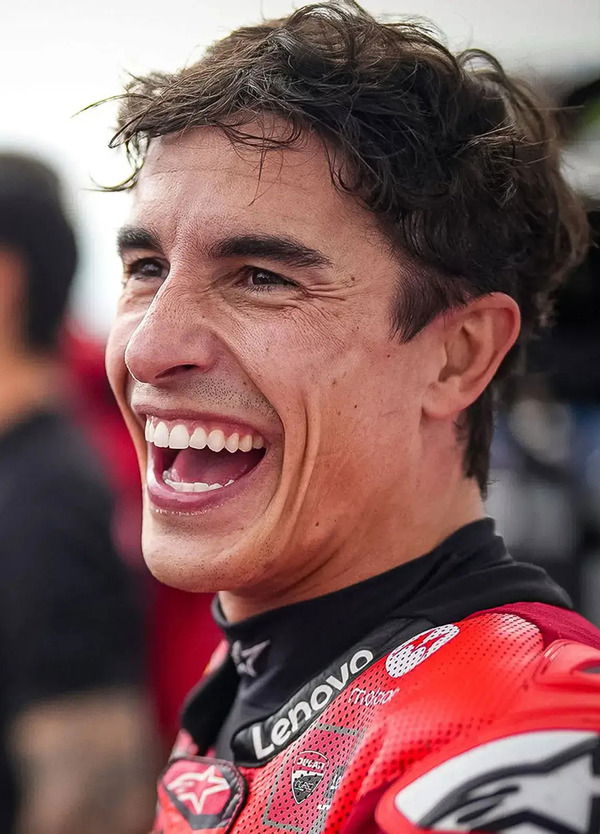 Marc Marquez, il Kobra del Sachsenring: una lama, un sospiro, che diventa un impero! Ma dove passa lui per vincere sempre? &quot;Se non spingo rischio di cadere...&quot;
