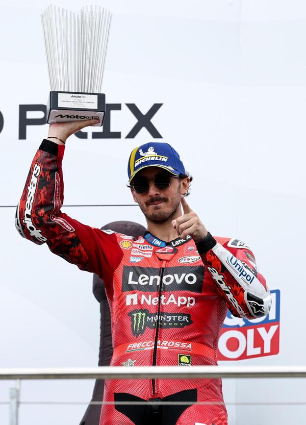 INSISTO! Il podio di Pecco Bagnaia al Sachsenring &egrave; l&rsquo;emblema di una stagione devastante. Lui, per&ograve;...