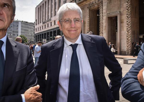 Mediaset sposta &ldquo;Fuori dal coro&rdquo; e Mario Giordano sbotta su La Verit&agrave;? &ldquo;Cambiamo un&rsquo;altra volta&hellip;&rdquo;