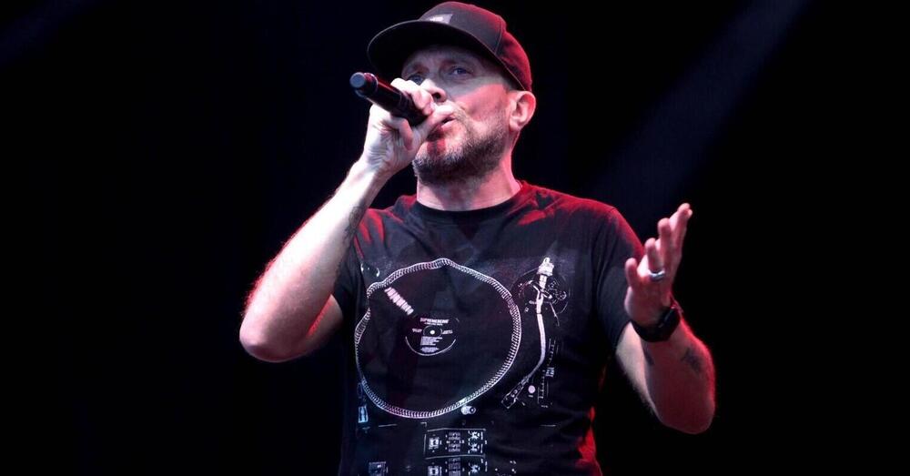 Max Pezzali, polemica social per il concerto all&#039;Autodromo di Imola: &quot;Non si sente un caz*o&quot;. Ma davvero l&#039;acustica era pessima? Verificando non &egrave; proprio cos&igrave;...