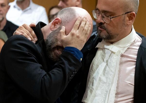 Perch&eacute; Roberto Saviano ha pianto dopo la sentenza di condanna del boss Francesco Bidognetti e dell&rsquo;avvocato Michele Santonastaso? Ecco di cos&#039;erano accusati e dopo quanti anni il giudice si &egrave; pronunciato
