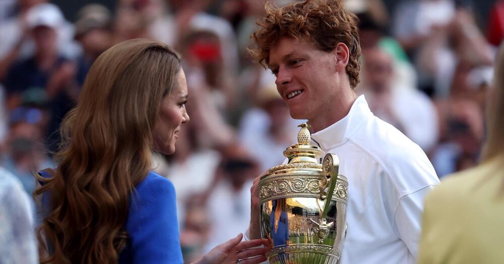 Sinner in tutte le pubblicit&agrave;? Ci sono decine di milioni di motivi. E anche l&igrave; &egrave; sfida con Alcaraz: ecco quanto guadagnano solo dagli sponsor Jannik e Carlos. E dopo Wimbledon...