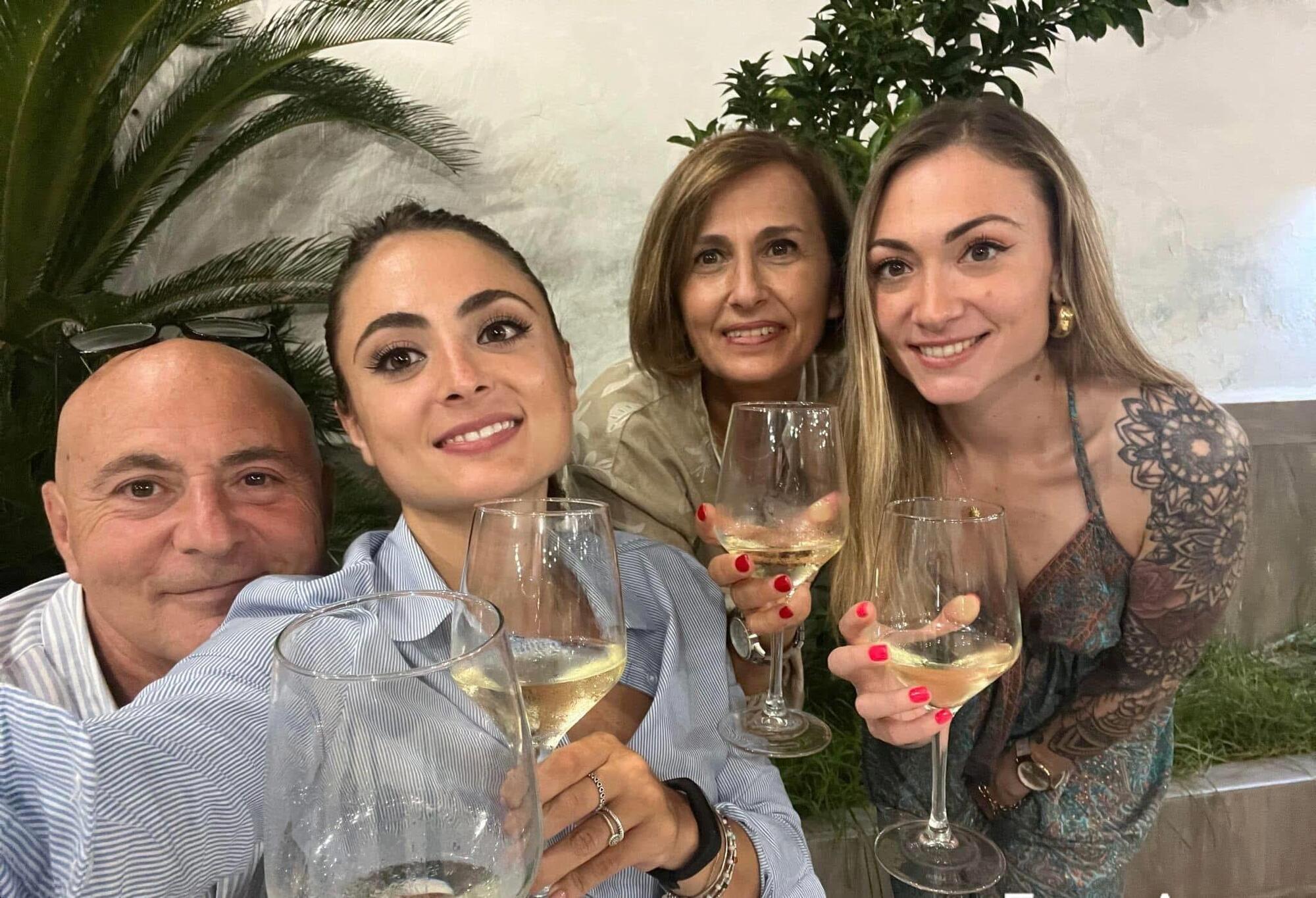 Giulia Tramontano insieme alla sua famiglia
