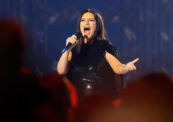 LE MIE STORIES TRA LE DITE: Ma avete visto il dissing tra Gianluca Grignani e Laura Pausini? Lei lancia il suo nuovo singolo ma &egrave; un pezzo del cantante, che le risponde su Instagram: &ldquo;Ci tenevo a ricordarti che &egrave; una mia canzone&hellip;&rdquo;