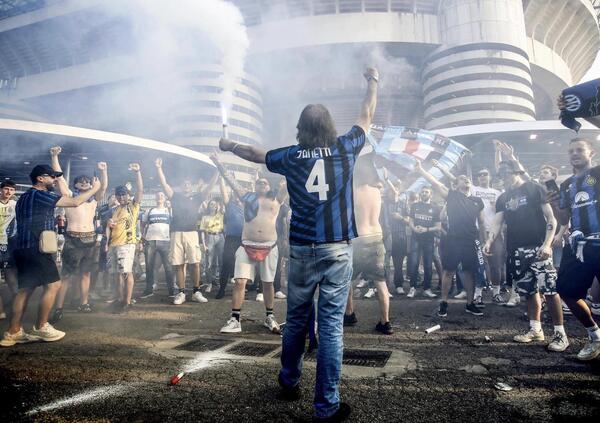 Ma chi li fa i social dell&#039;INTER &egrave; del mestiere? I tifosi attaccano la societ&agrave; nei commenti (e si schierano con la curva Nord): &ldquo;Volete i tiktoker a San Siro?&rdquo;. Il club cosa dir&agrave;?
